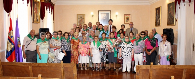 Una vez más el Ayuntamiento de Carrión de los Condes acoge para homenajear a nuestros mayores en el salón de plenos.
