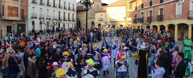 Carrión de los condes reluce con su desfile de disfraces de carnaval 2019