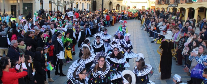 Carrión de los condes reluce con su desfile de disfraces de carnaval 2019