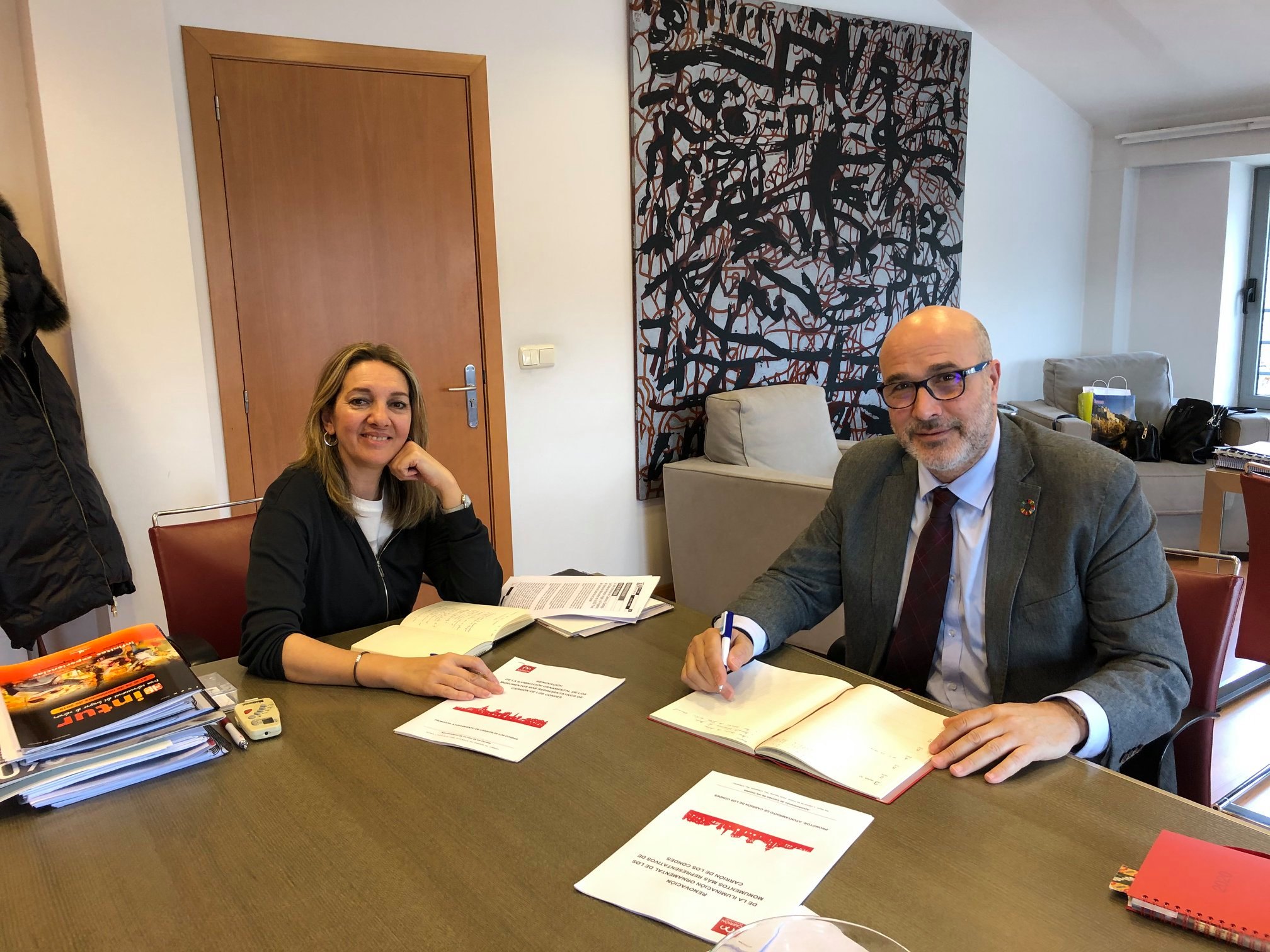 Reunión con la Directora General de Turismo de la Junta de Castilla y León, Estrella Torrecilla.