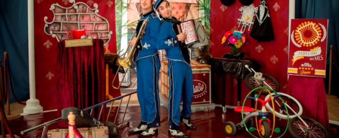 A SU SERVICIO Tiritirantes Circo Teatro (Burgos)